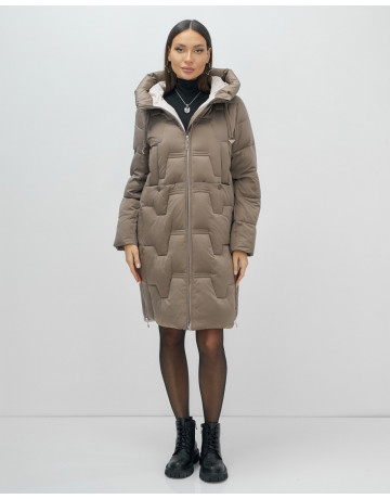 Длинный женский пуховик с капюшоном для зимы