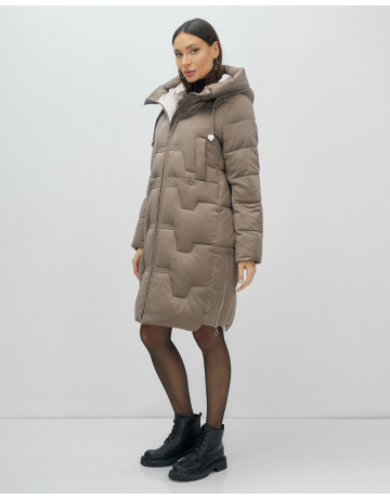 Длинный женский пуховик с капюшоном для зимы