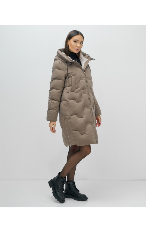 Длинный женский пуховик с капюшоном для зимы