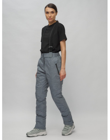 Женский горнолыжный костюм зимний.