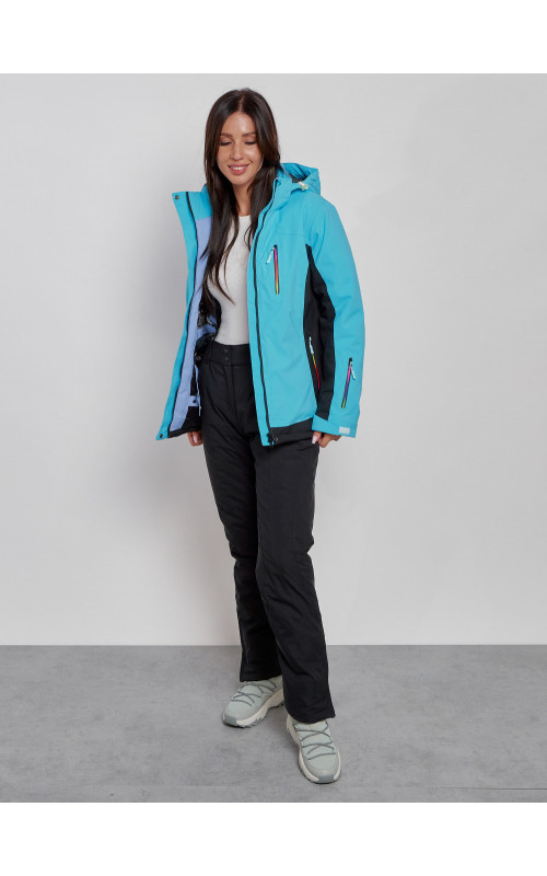 Женский горнолыжный костюм для зимних активностей