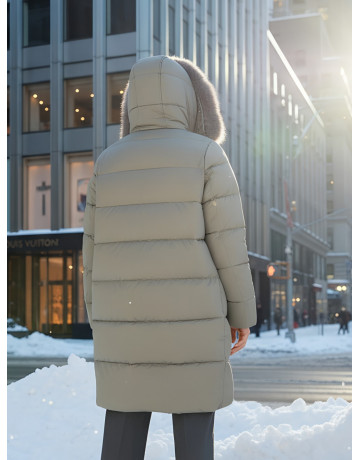 Длинный пуховик премиум-класса с мехом песца.