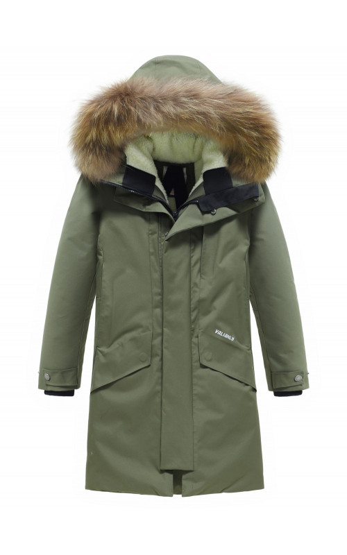 Зимняя парка для мальчика-подростка с мехом енота.