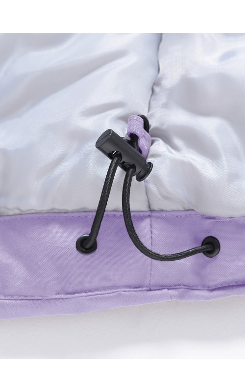 Зимняя женская парка с капюшоном для активного образа жизни.