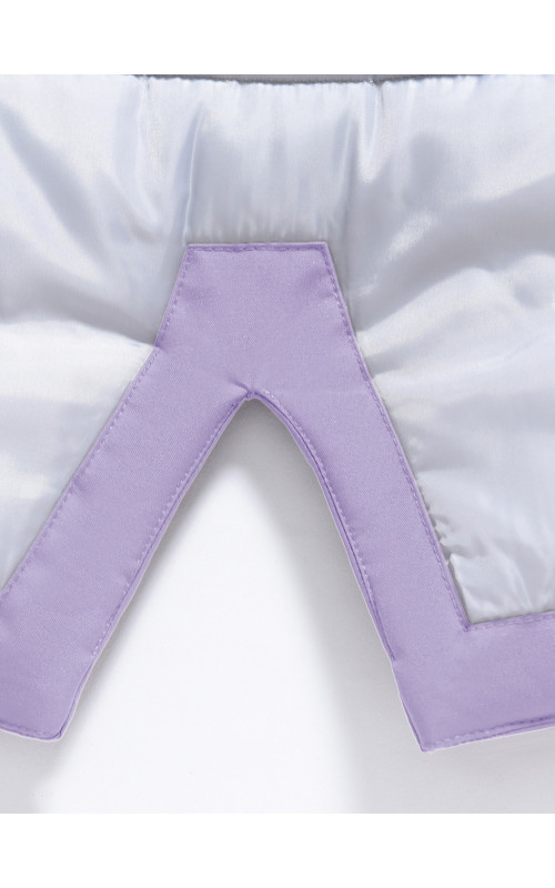 Зимняя женская парка с капюшоном для активного образа жизни.