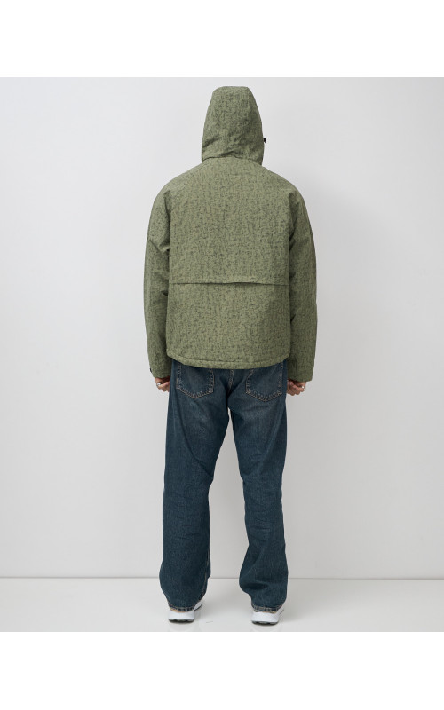 Спортивная мужская куртка «Хит сезона»: стиль и защита в переменчивую погоду