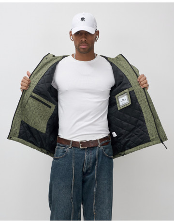 Спортивная мужская куртка «Хит сезона»: стиль и защита в переменчивую погоду