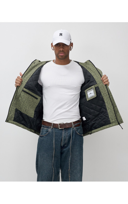 Спортивная мужская куртка «Хит сезона»: стиль и защита в переменчивую погоду