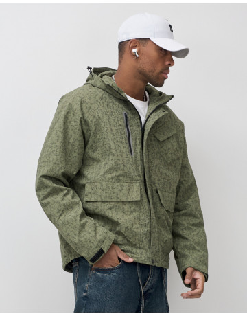 Спортивная мужская куртка «Хит сезона»: стиль и защита в переменчивую погоду