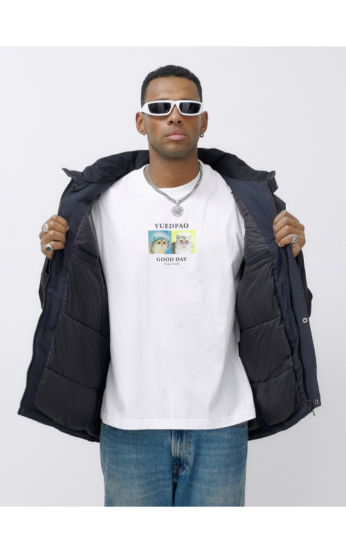 Зимняя куртка для мужчин большого размера с глубоким капюшоном.