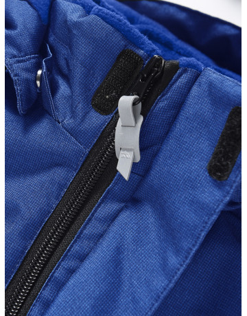 Зимний комбинезон для мальчиков тёплый и удобный.