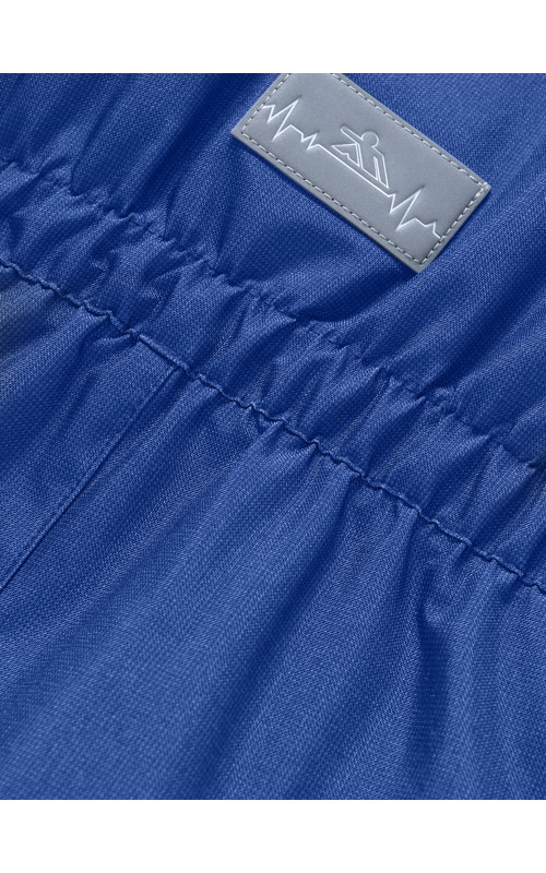 Зимний комбинезон для мальчиков тёплый и удобный.