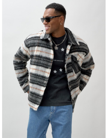 Ворсистая шерстяная рубашка для активного образа жизни.