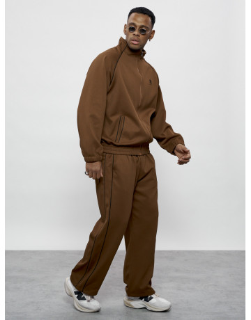 Мужской молодёжный спортивный костюм для активного образа жизни.