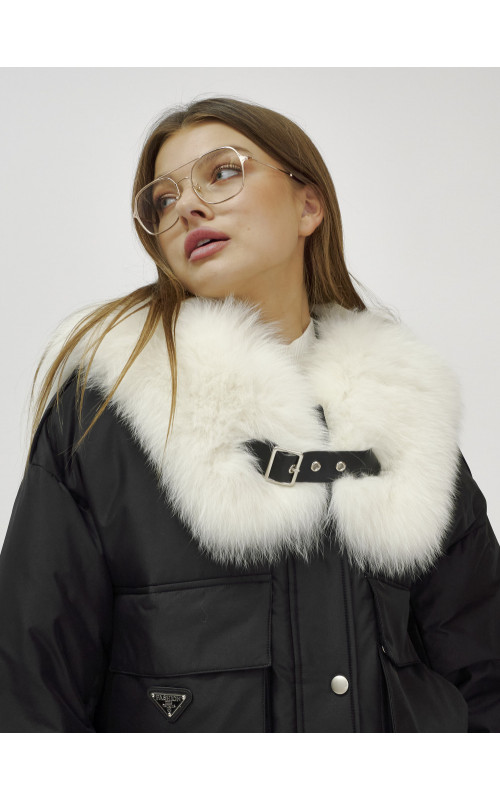 Зимний женский бомбер-куртка с мехом песца.