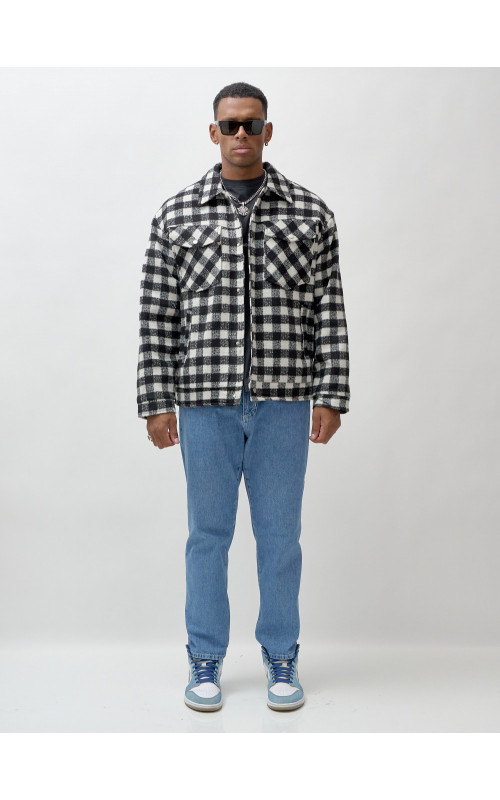 Мужская шерстяная рубашка прямого кроя в клетку.