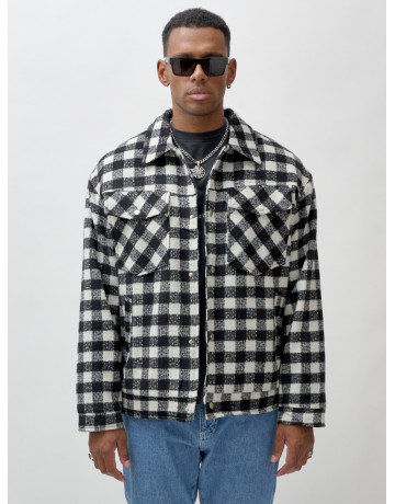 Мужская шерстяная рубашка прямого кроя в клетку.