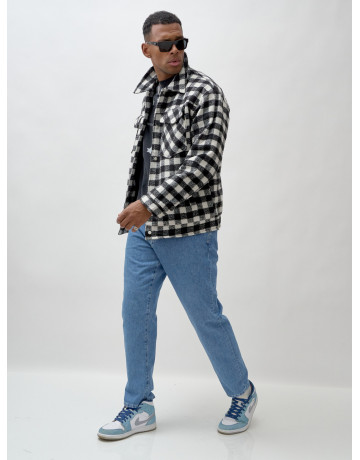 Мужская шерстяная рубашка прямого кроя в клетку.