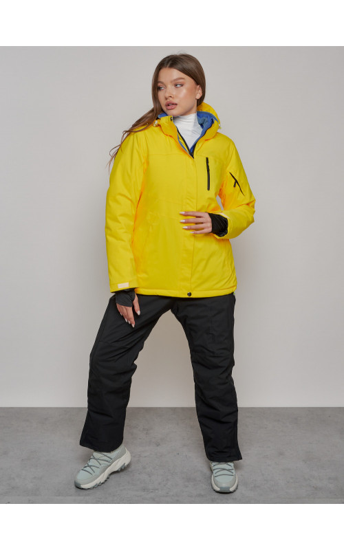 Зимний горнолыжный костюм для женщин.