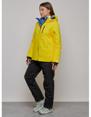 Зимний горнолыжный костюм для женщин.