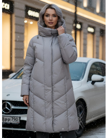 Длинный женский пуховик с капюшоном для зимы