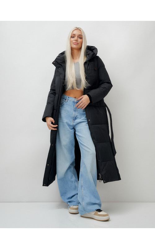 Тёплый женский пуховик с поясом и капюшоном.