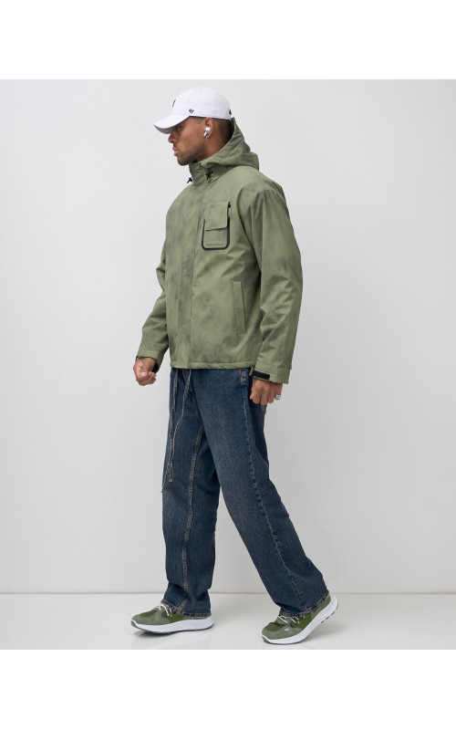 Спортивная мужская куртка для активного отдыха.