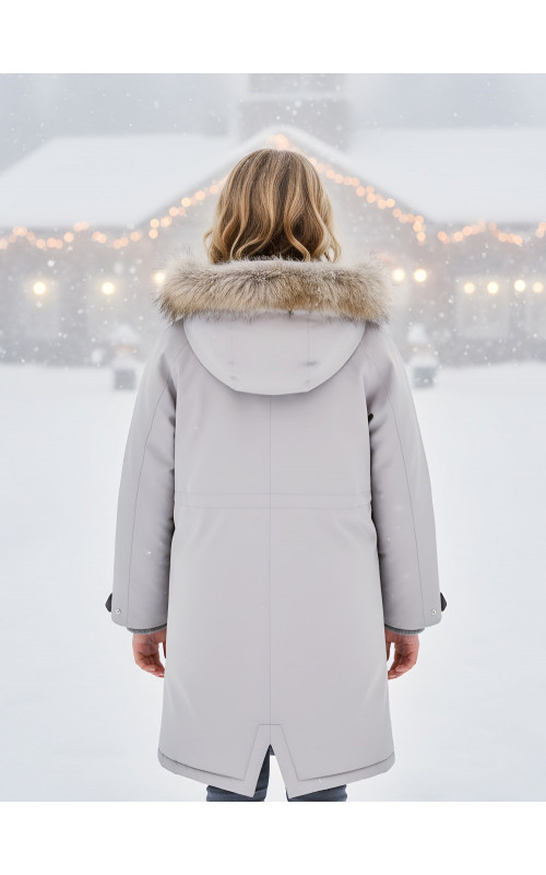 Тёплая детская парка с регулируемой посадкой.