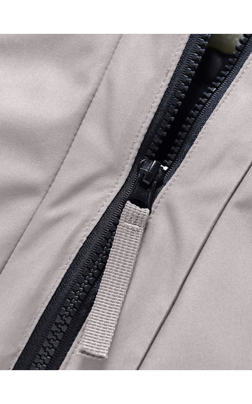 Тёплая детская парка с регулируемой посадкой.