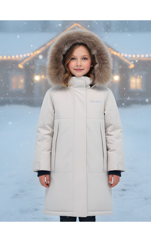 Тёплая детская парка с регулируемой посадкой.