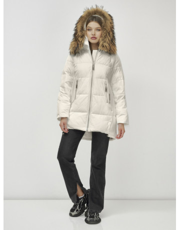 Женская зимняя куртка с меховой опушкой.
