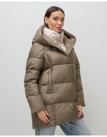 Женская зимняя куртка с капюшоном: стиль и комфорт для холодной зимы