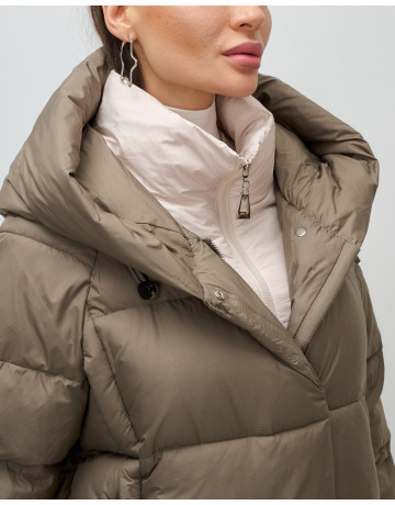 Женская зимняя куртка с капюшоном: стиль и комфорт для холодной зимы