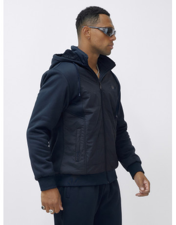 Мужской зимний спортивный костюм для активного отдыха.