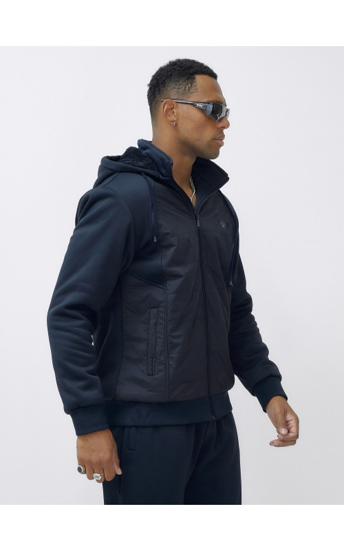 Мужской зимний спортивный костюм для активного отдыха.