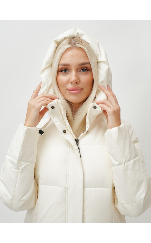 Зимний женский пуховик с капюшоном