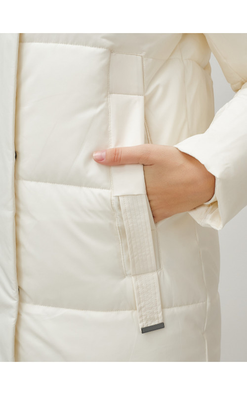 Зимний женский пуховик с капюшоном