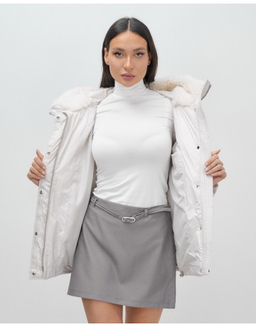 Женский зимний пуховик «Модный» с мехом.