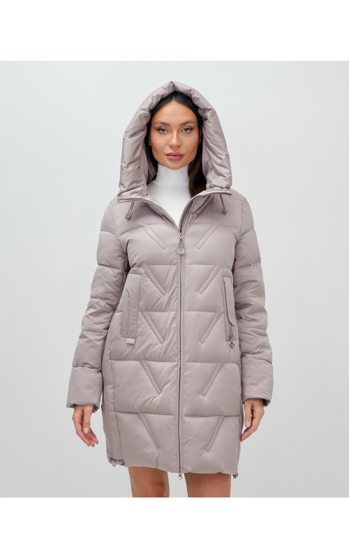 Зимняя женская куртка с капюшоном для холодной погоды.