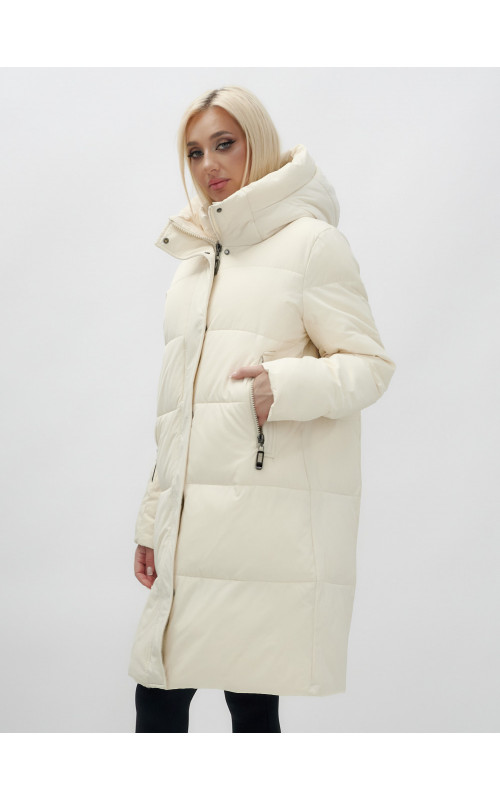Тёплый женский пуховик с капюшоном до колена.