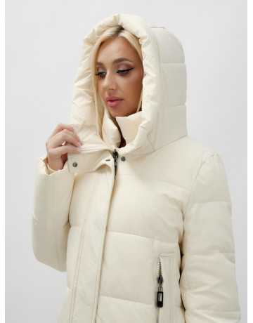 Тёплый женский пуховик с капюшоном до колена.