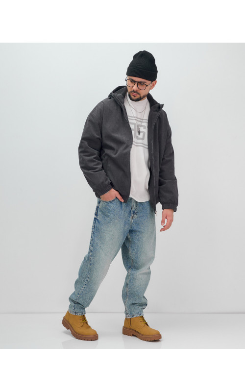 Мужская демисезонная куртка: стиль и комфорт.