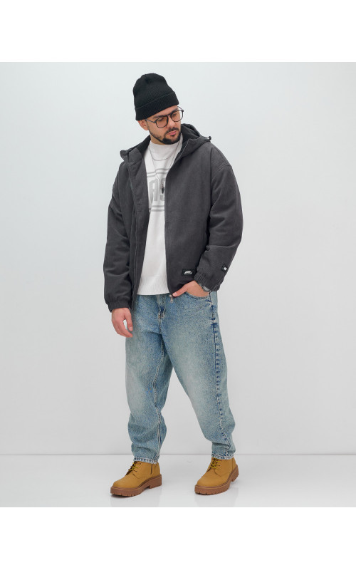 Мужская демисезонная куртка: стиль и комфорт.