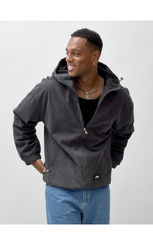 Мужская демисезонная куртка: стиль и комфорт.