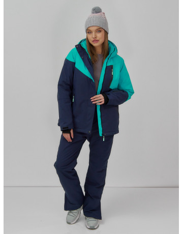 Женский горнолыжный костюм для активного отдыха.
