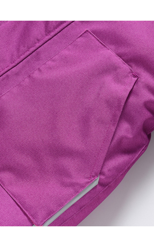 Зимний комбинезон для девочек для активных зимних игр.