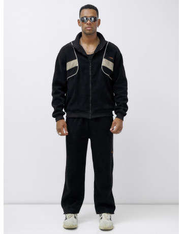 Утеплённый спортивный костюм для мужчин.