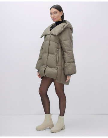 Зимний женский пуховик с капюшоном для холодного сезона.