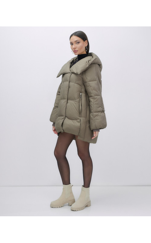 Зимний женский пуховик с капюшоном для холодного сезона.