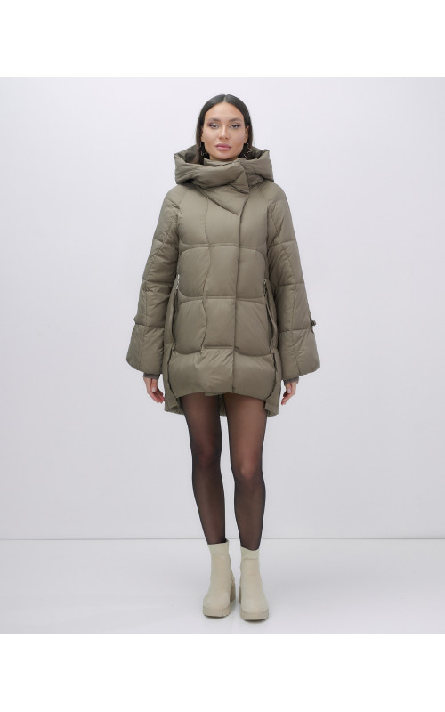 Зимний женский пуховик с капюшоном для холодного сезона.